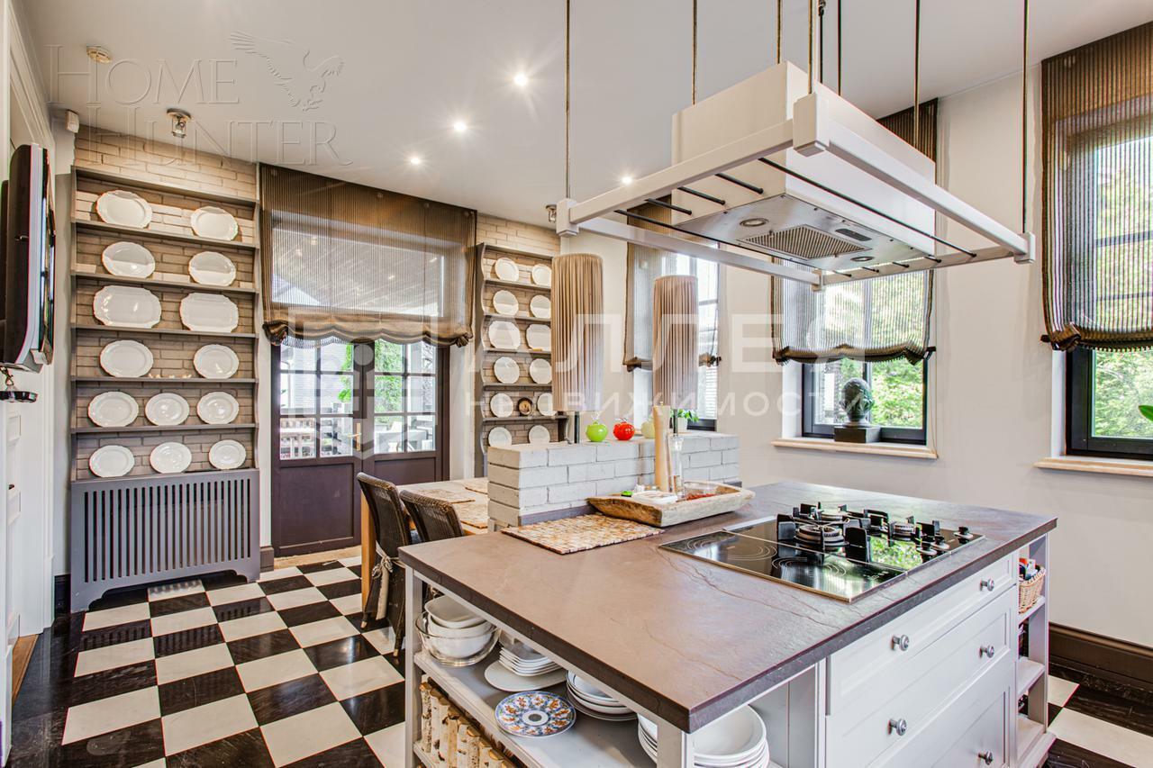 2-этажный коттедж 800 м² с отделкой