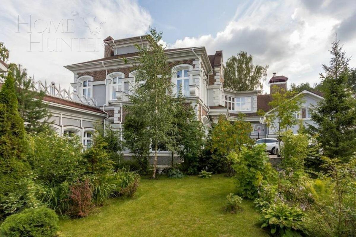 3-этажный коттедж 953 м² с отделкой