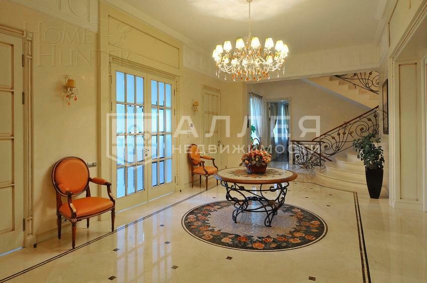 2-этажный коттедж 850 м² с отделкой