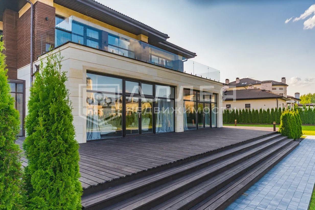 2-этажный коттедж 961 м² с отделкой