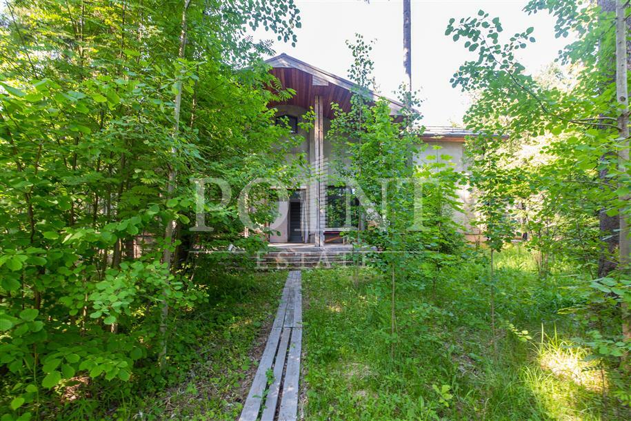 2-этажный коттедж 1 350 м² без отделки