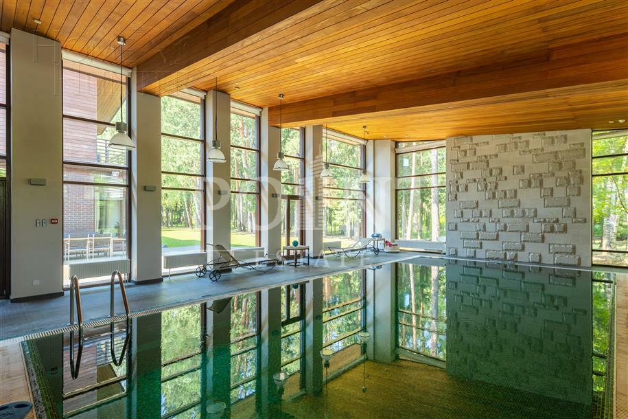 2-этажный коттедж 1 254 м² с отделкой