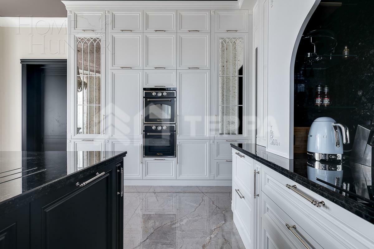 2-этажный коттедж 1 086 м² с отделкой