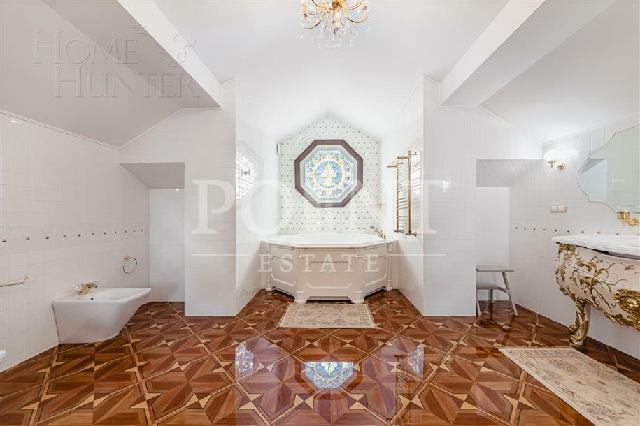 2-этажный коттедж 900 м² с отделкой