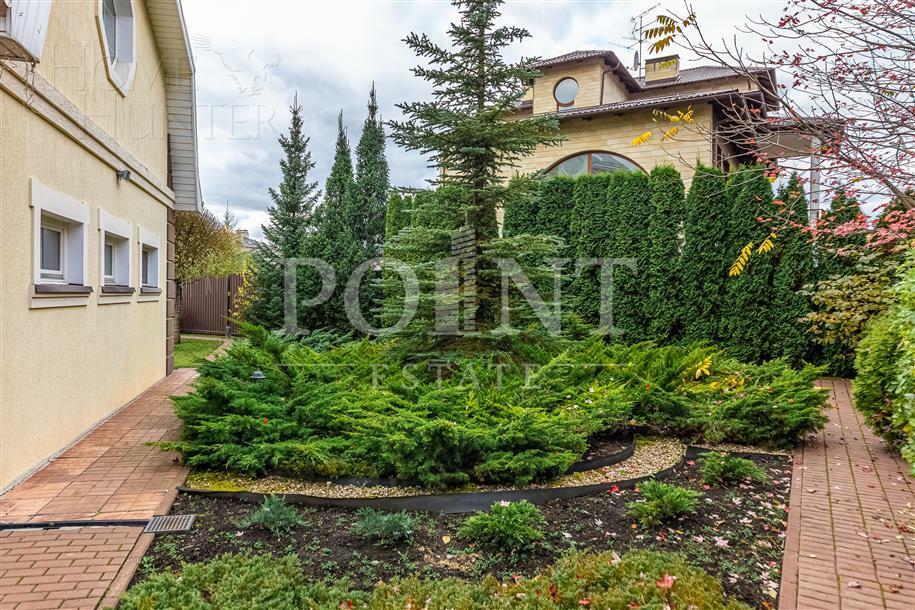 2-этажный коттедж 900 м² с отделкой