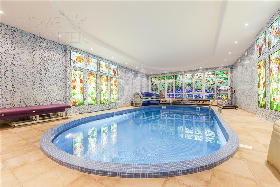 2-этажный коттедж 1 100 м² с отделкой