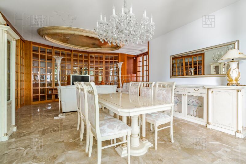 4-КОМН. КВАРТИРА С ОТДЕЛКОЙ 167 М² НА 2 ЭТАЖЕ