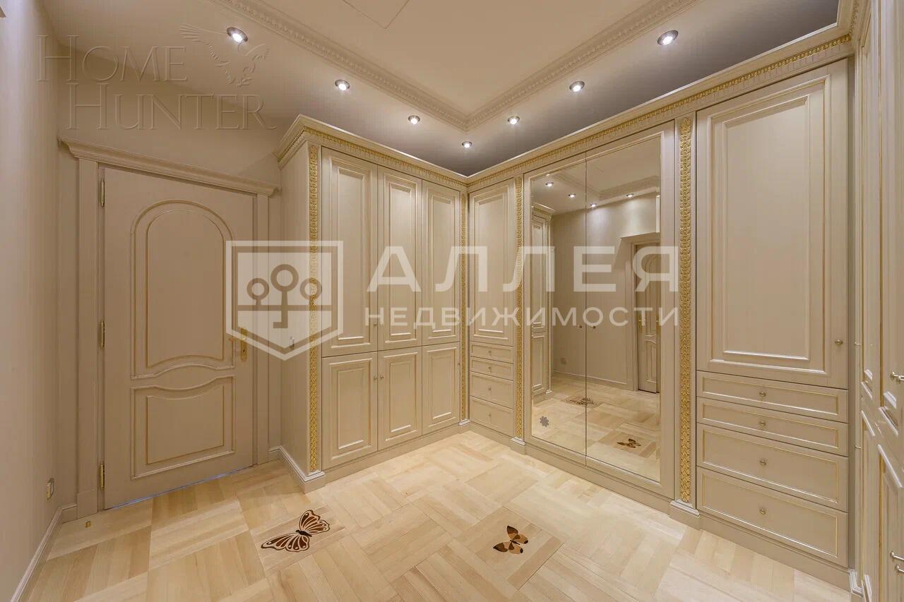 2-этажный коттедж 1 500 м² с отделкой