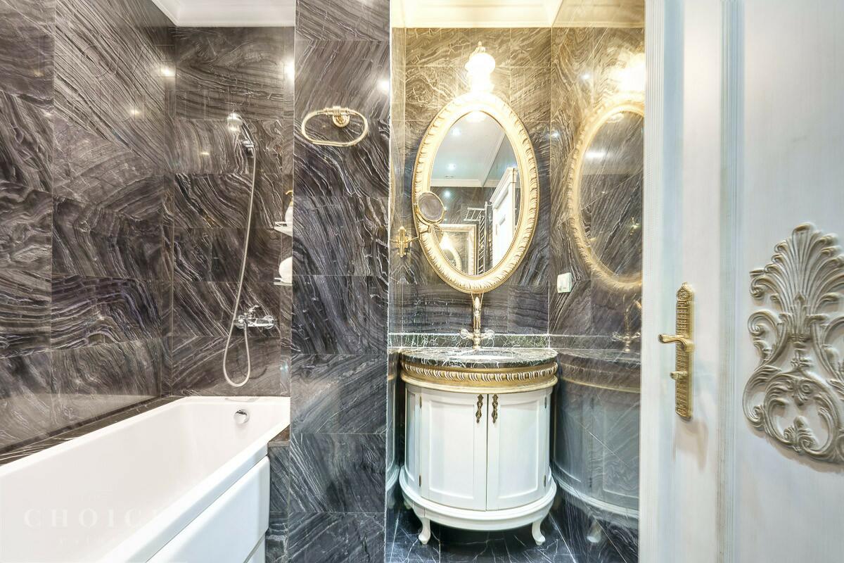 3-этажный таунхаус 400 м² с отделкой