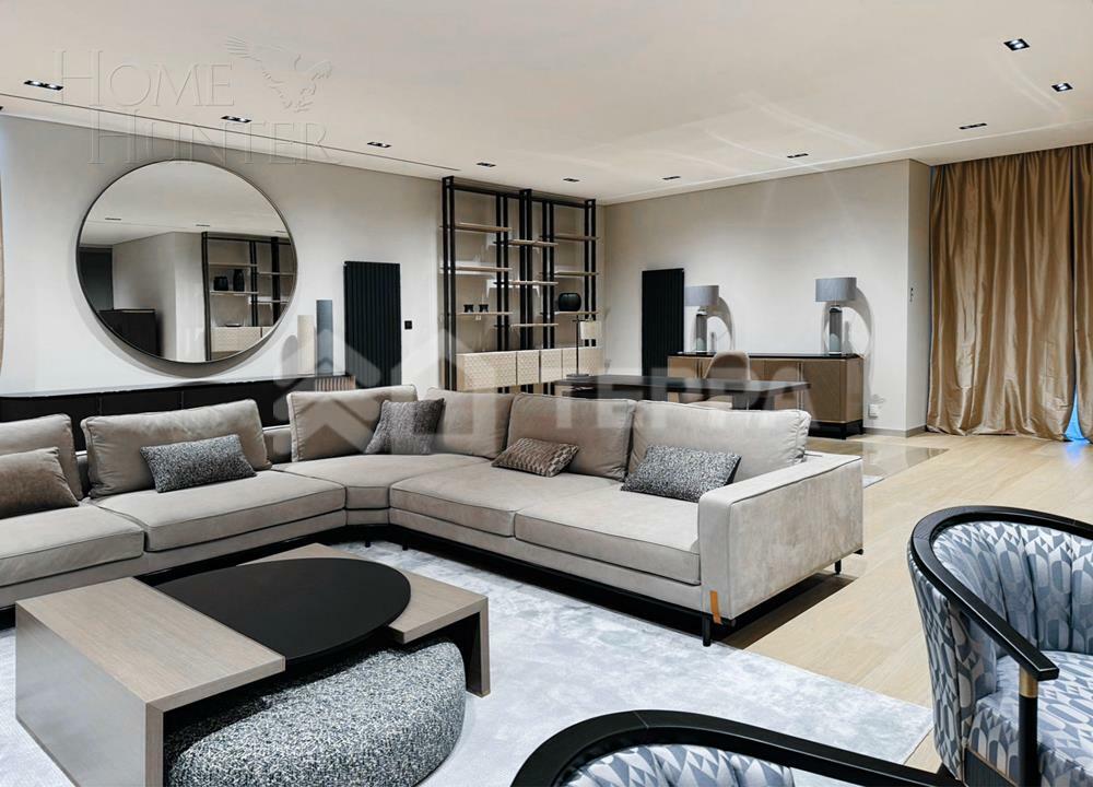 3-этажный коттедж 2 600 м² с отделкой