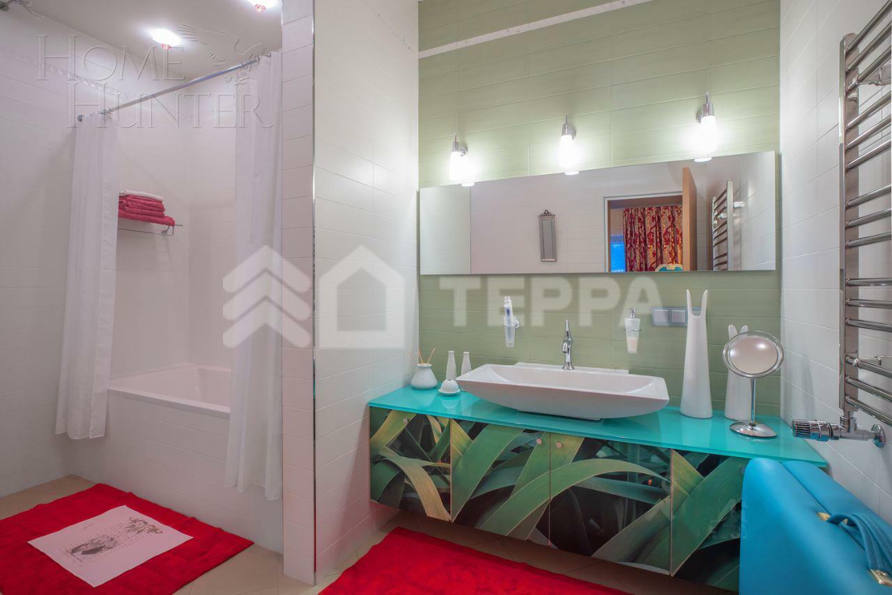 3-этажный коттедж 500 м² с отделкой