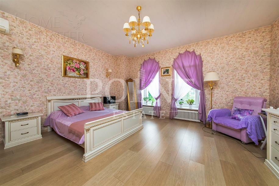 3-этажный коттедж 850 м² с отделкой