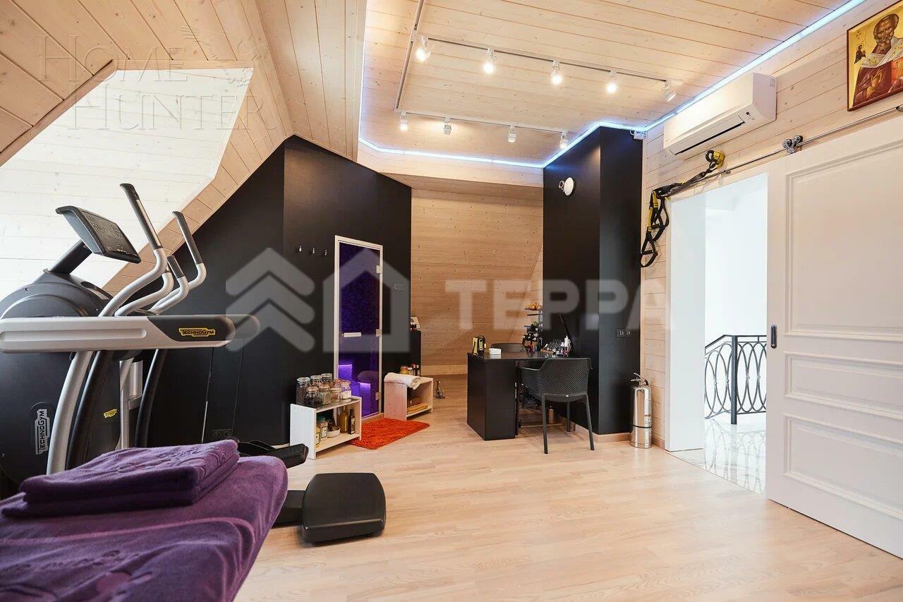 3-этажный коттедж 550 м² с отделкой