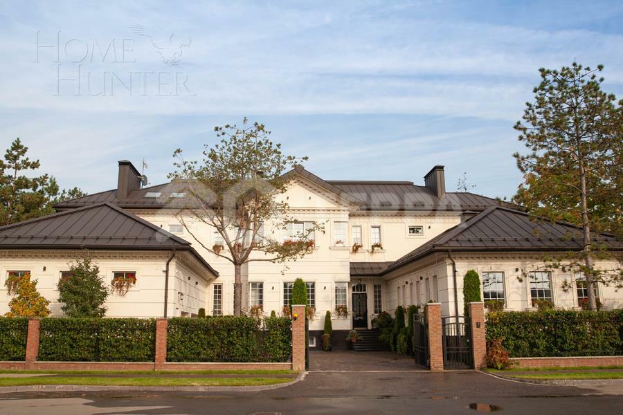 2-этажный коттедж 1 153 м² с отделкой