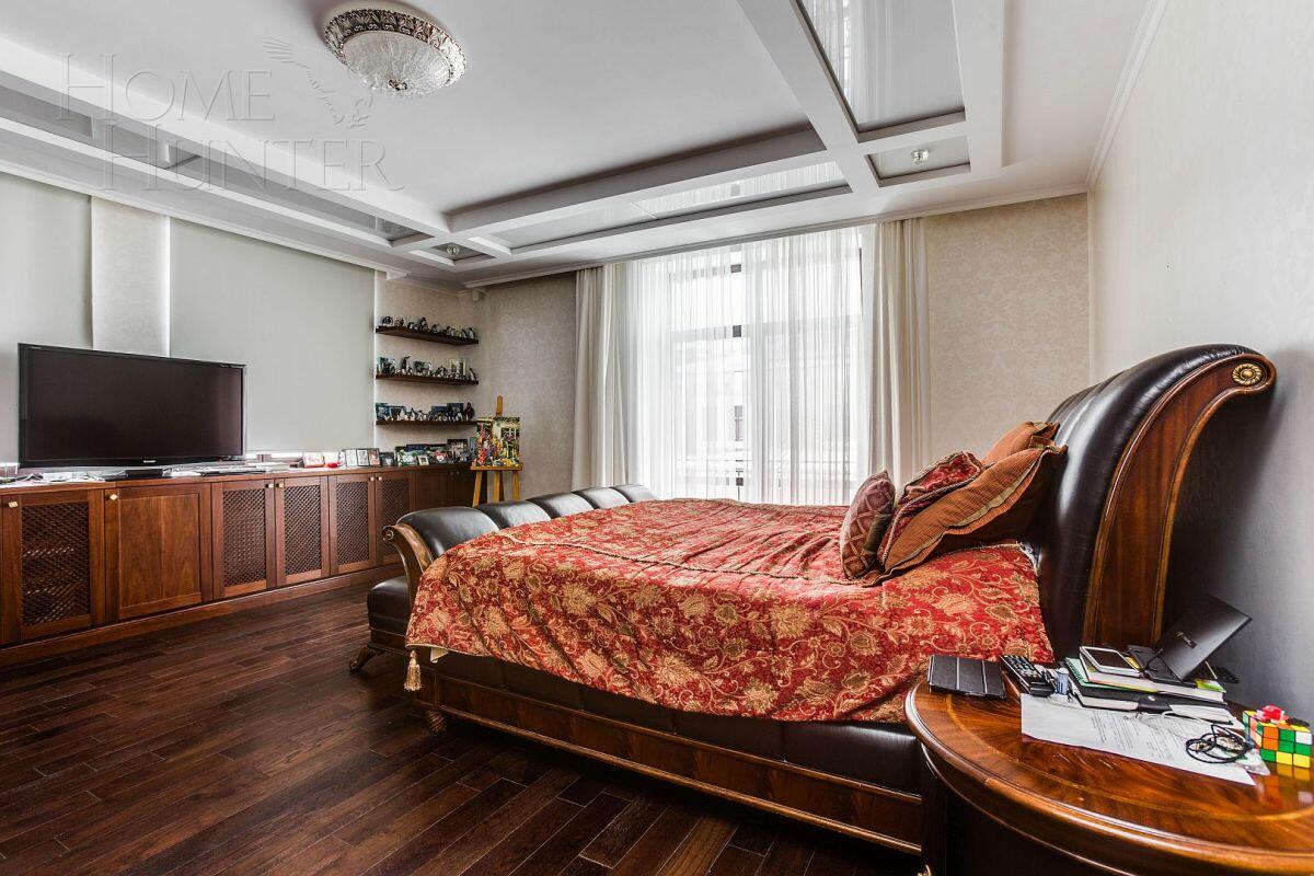 2-этажный коттедж 550 м² с отделкой