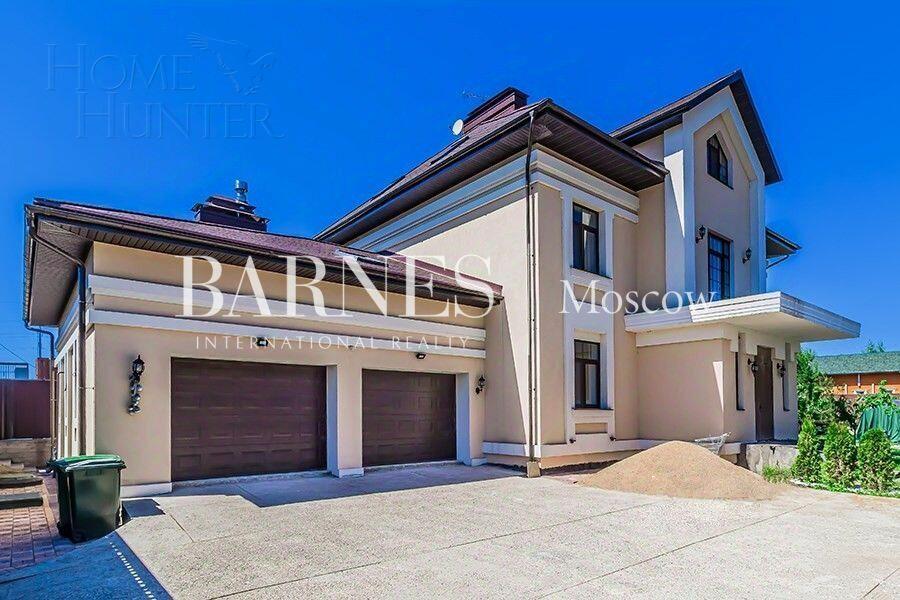 2-этажный коттедж 450 м² без отделки