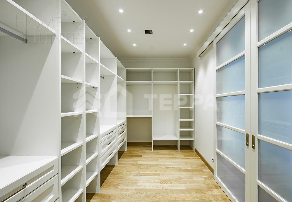 2-этажный коттедж 1 500 м² с отделкой