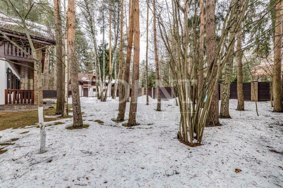 2-этажный коттедж 640 м² без отделки