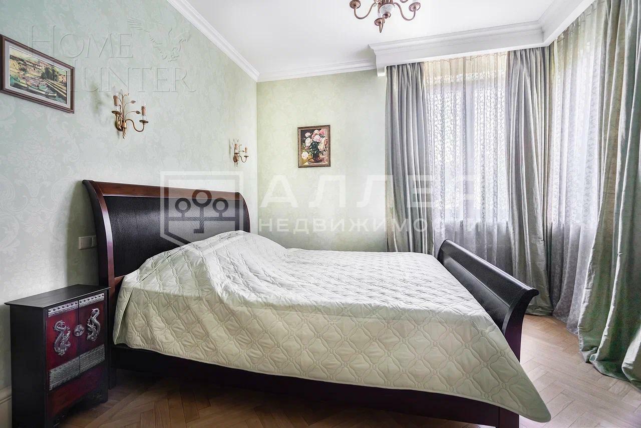 2-этажный коттедж 750 м² с отделкой