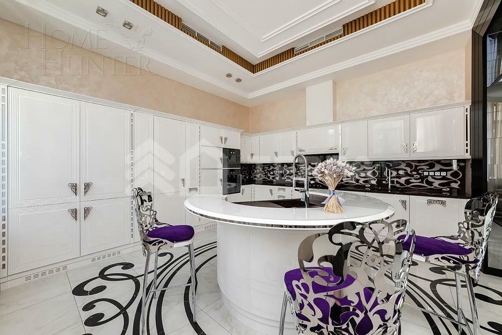 3-этажный коттедж 768 м² с отделкой