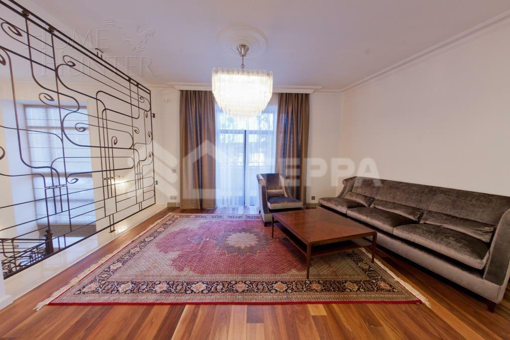 2-этажный коттедж 1 200 м² с отделкой