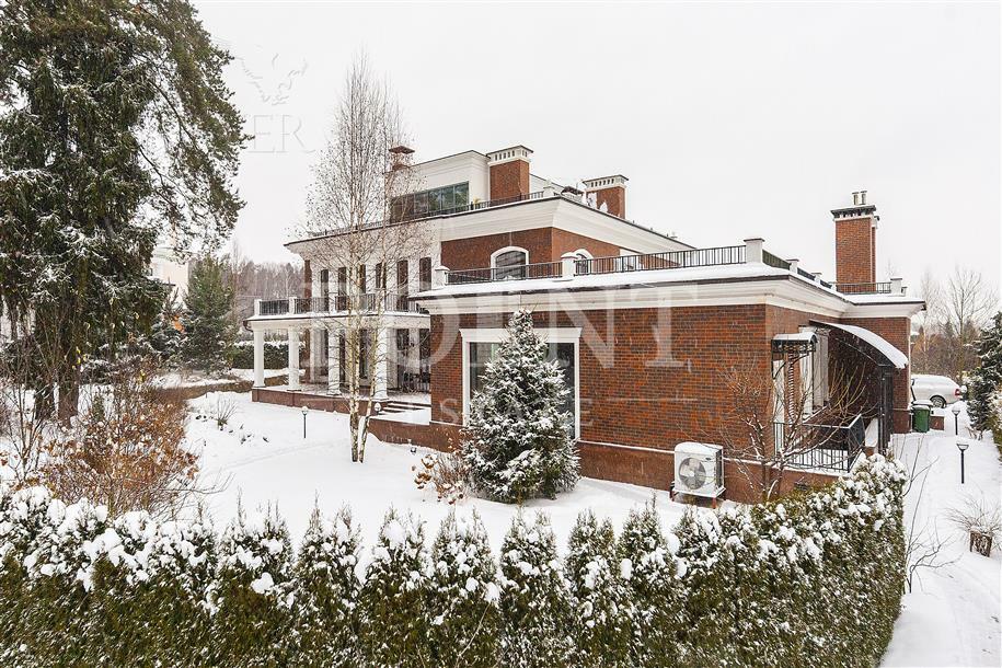 2-этажный коттедж 700 м² с отделкой