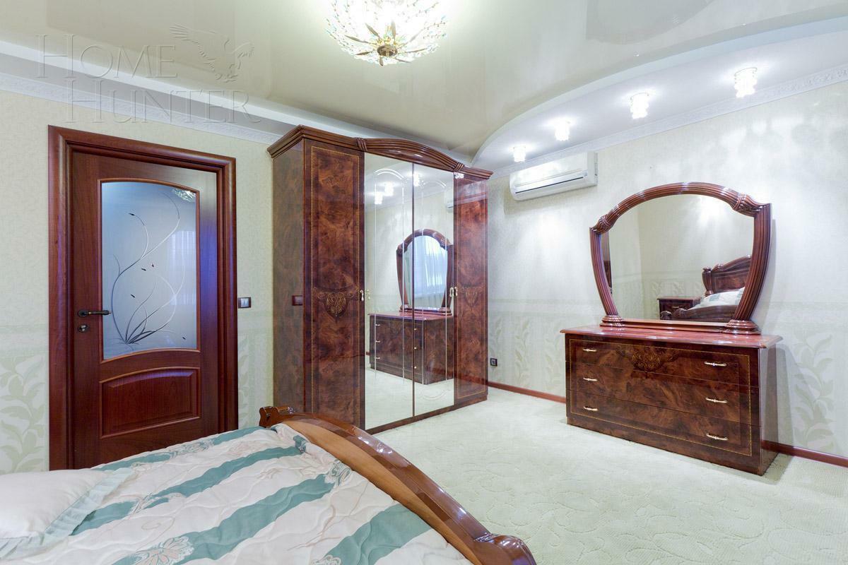 2-этажный коттедж 300 м² с отделкой