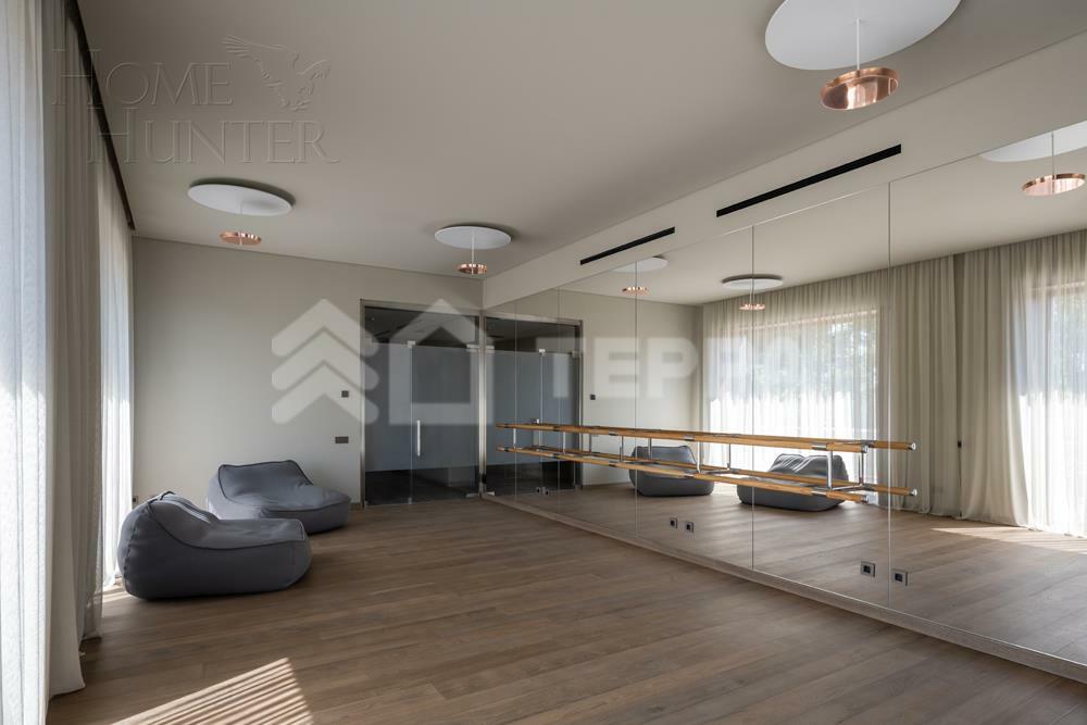 2-этажный коттедж 2 325 м² с отделкой