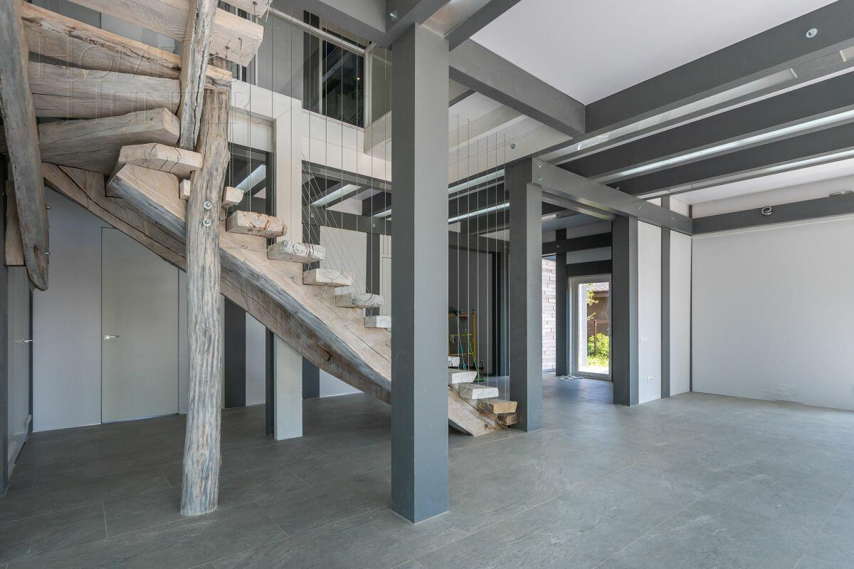 2-этажный коттедж 381 м² с отделкой