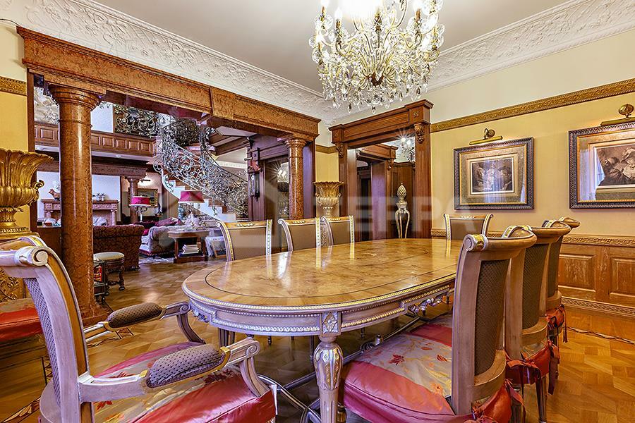 2-этажный коттедж 1 400 м² с отделкой