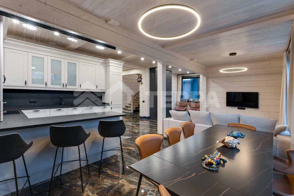 2-этажный коттедж 236 м² с отделкой