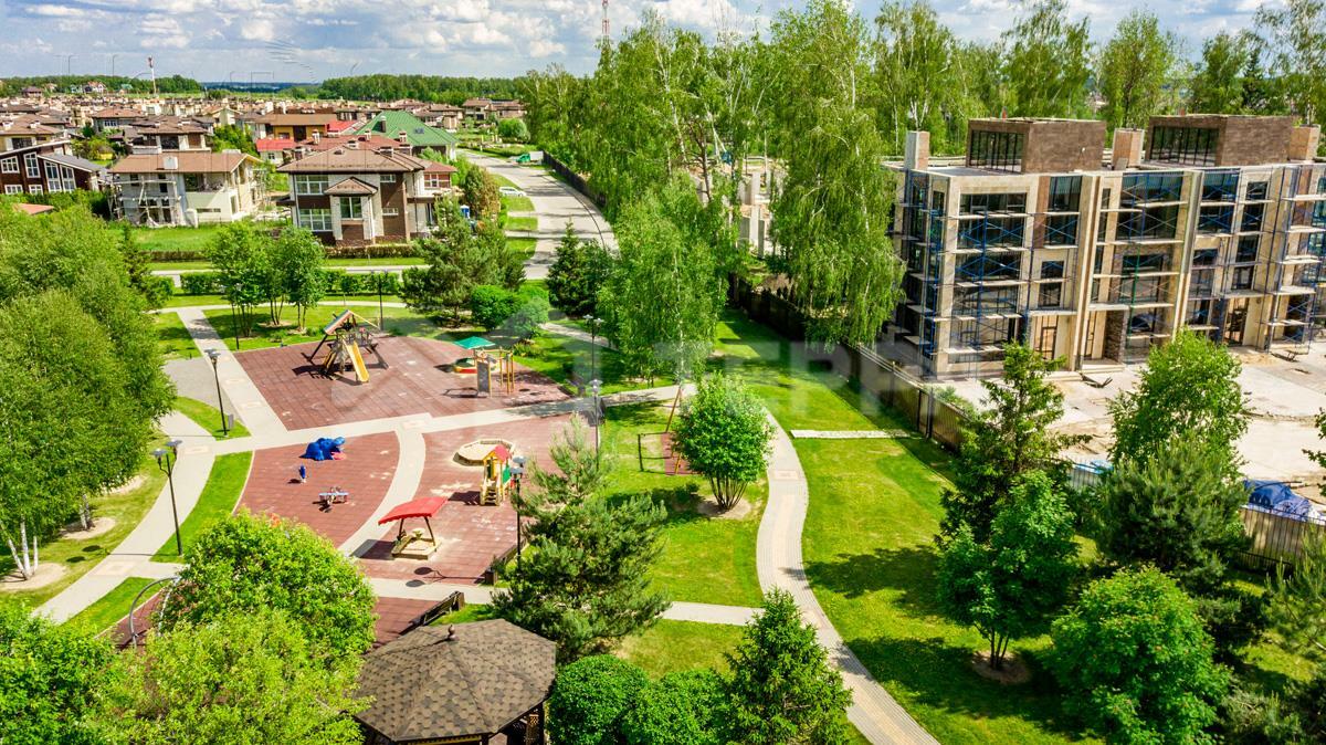 3-этажный таунхаус 278 м² без отделки