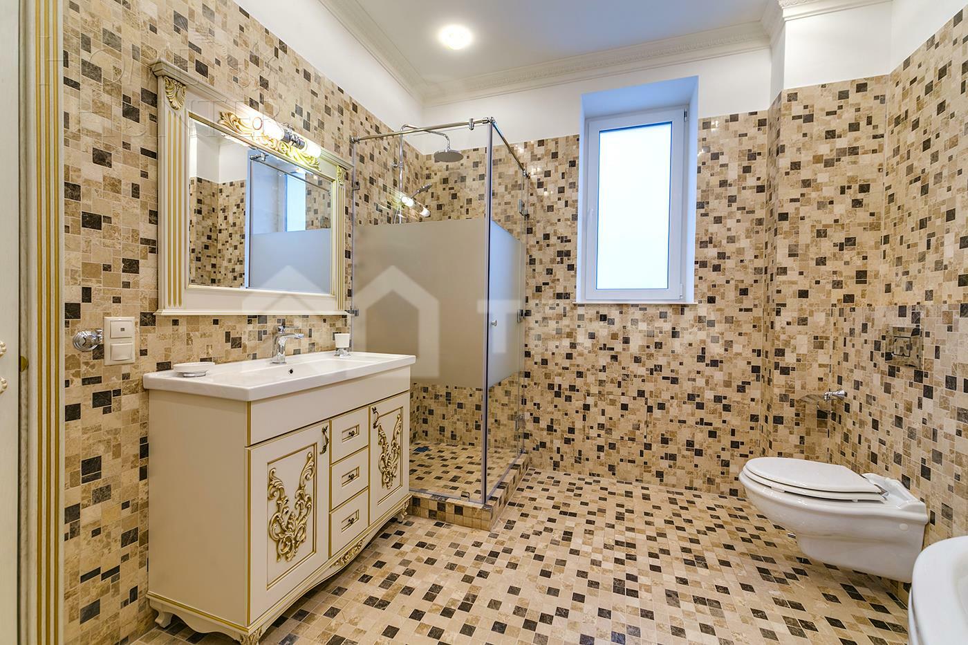 2-этажный таунхаус 385 м² с отделкой