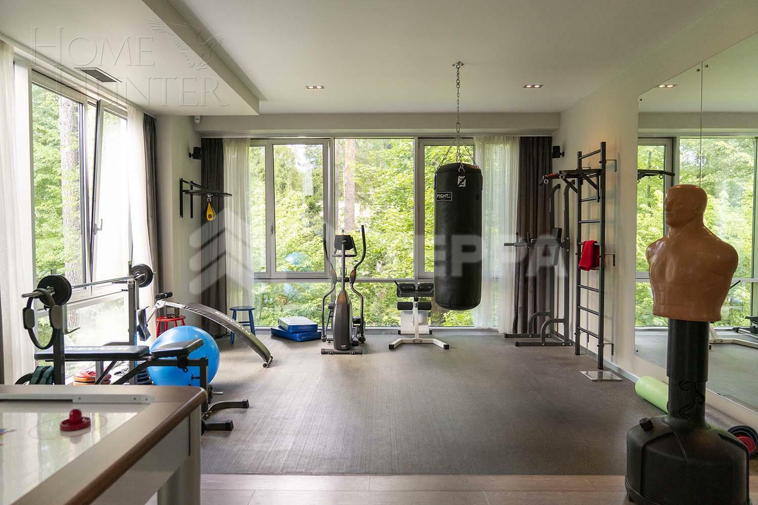 2-этажный коттедж 1 518 м² с отделкой