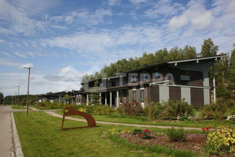 Участок 42.37 сот. в охраняемом поселке