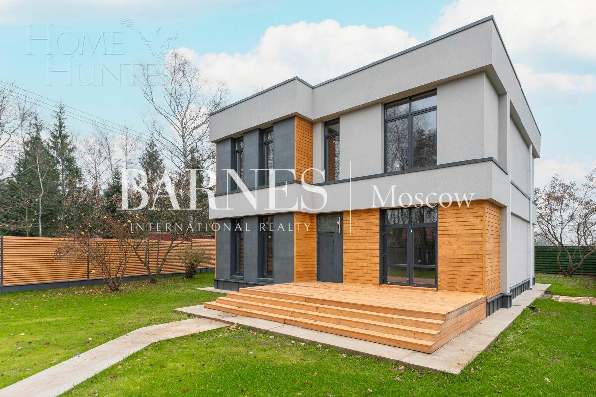 2-этажный коттедж 250 м² без отделки