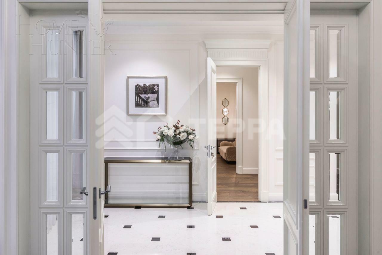 2-этажный коттедж 961 м² с отделкой