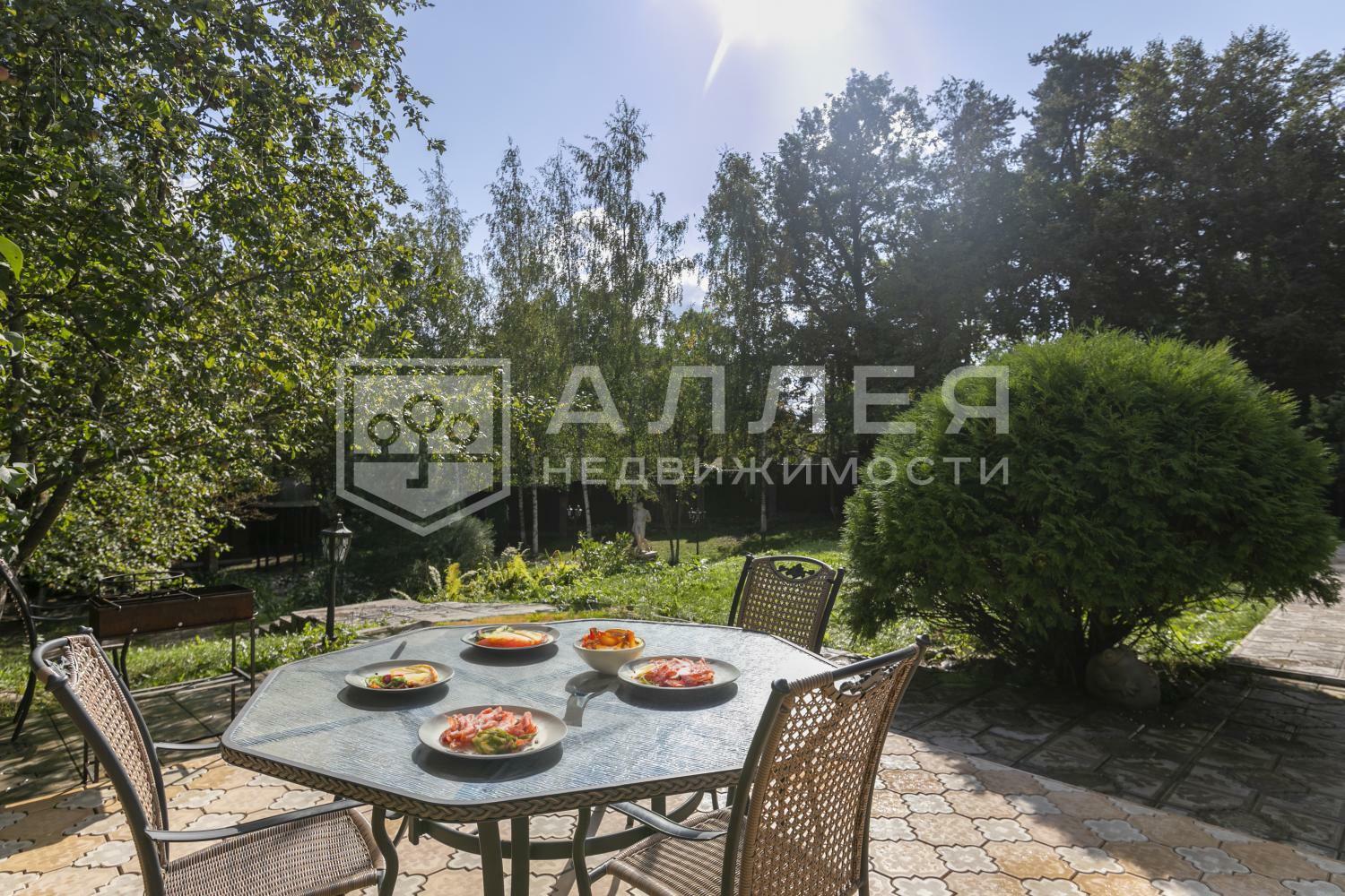 2-этажный коттедж 320 м² с отделкой