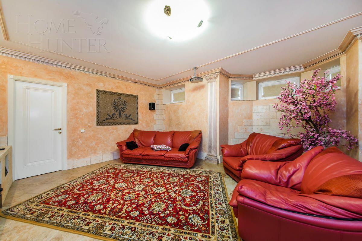 3-этажный коттедж 780 м² с отделкой