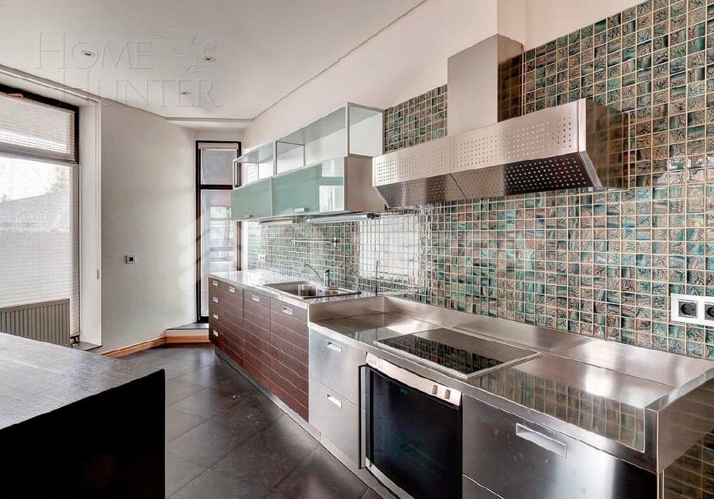 2-этажный коттедж 947 м² с отделкой