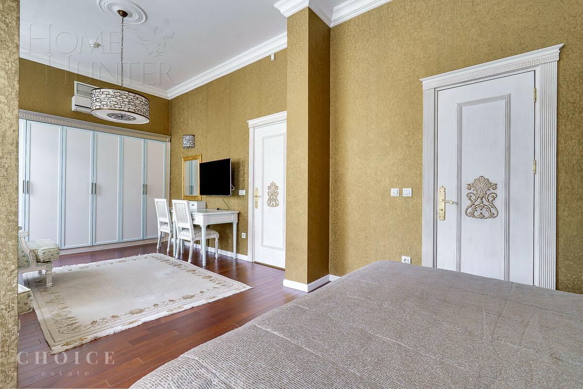 3-этажный таунхаус 400 м² с отделкой