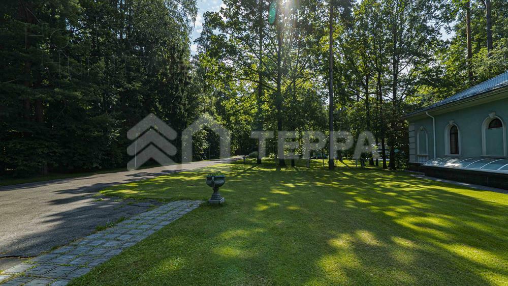 2-этажный коттедж 850 м² с отделкой