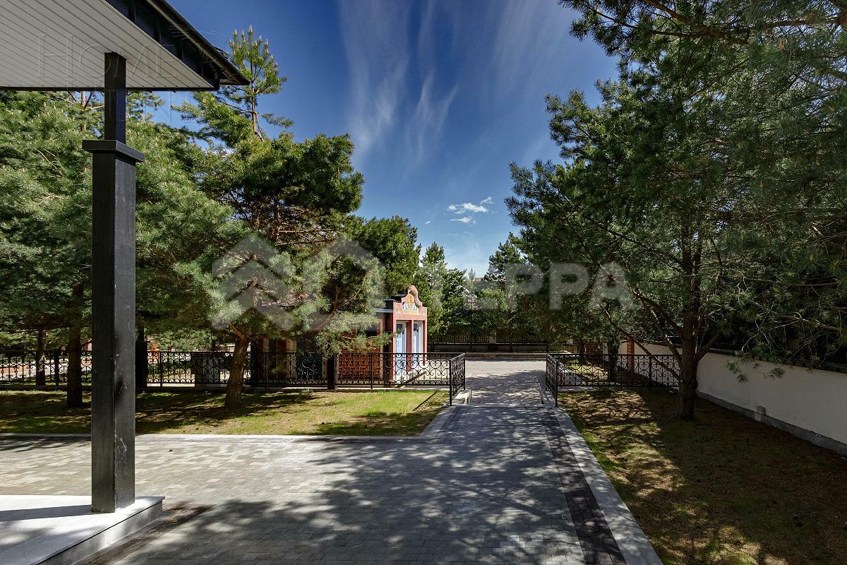 2-этажный коттедж 445.4 м² с отделкой