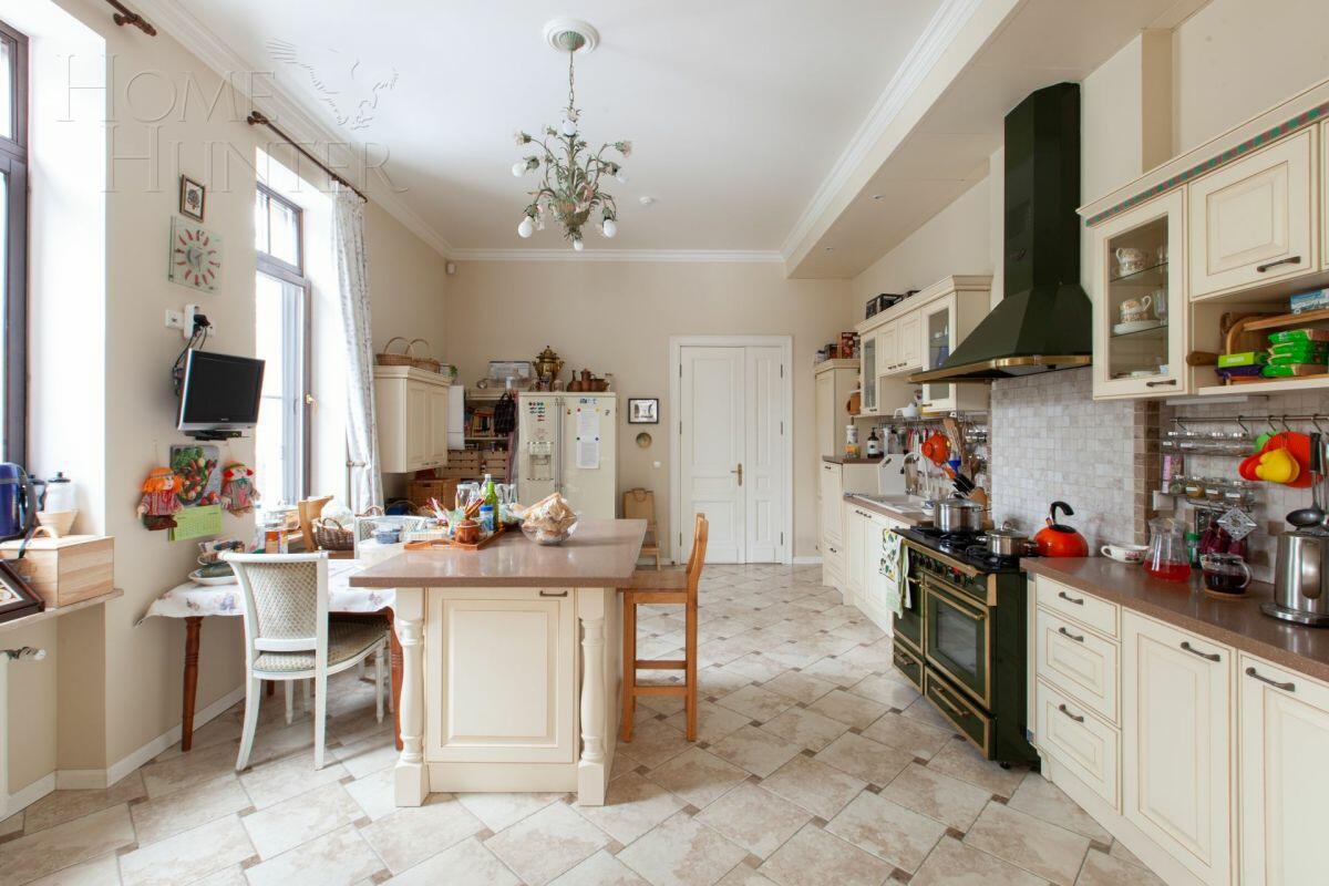 2-этажный коттедж 972 м² с отделкой