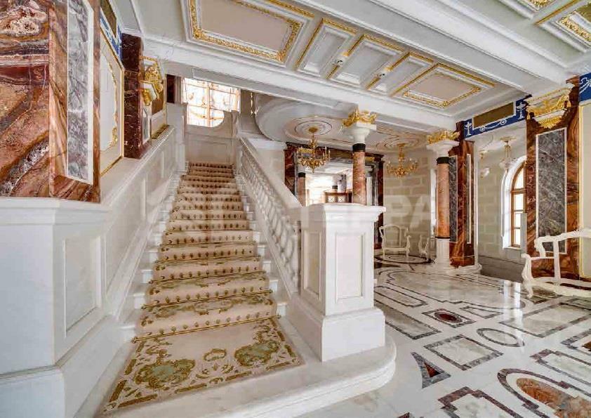 2-этажный коттедж 1 700 м² с отделкой