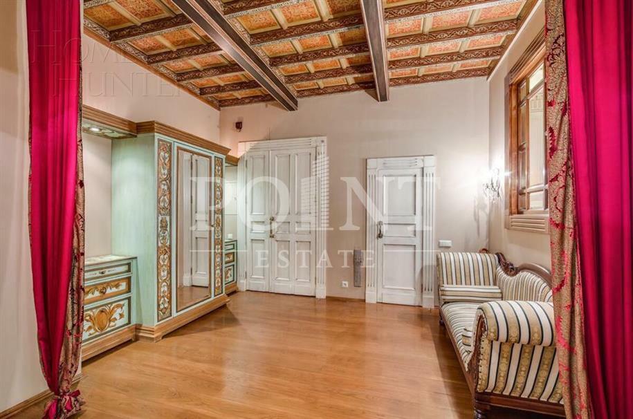 3-КОМН. КВАРТИРА С ОТДЕЛКОЙ 135 М² НА 2 ЭТАЖЕ