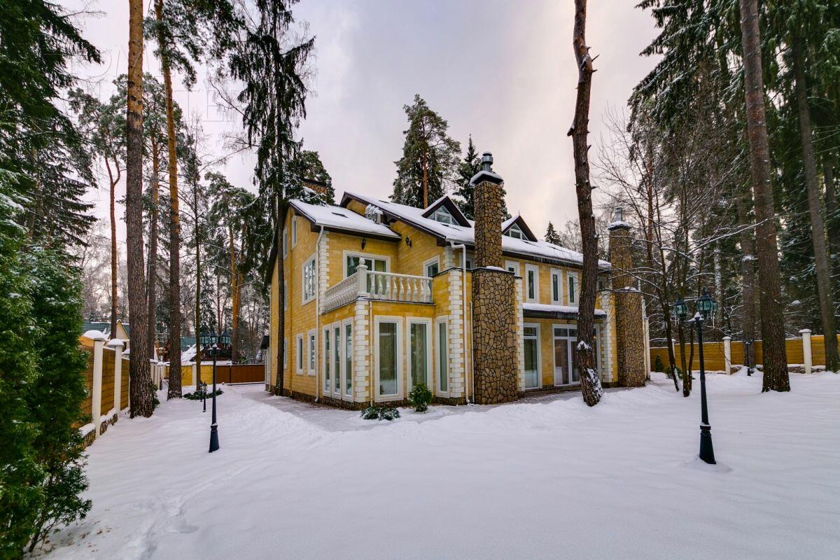 2-этажный таунхаус 385 м² с отделкой