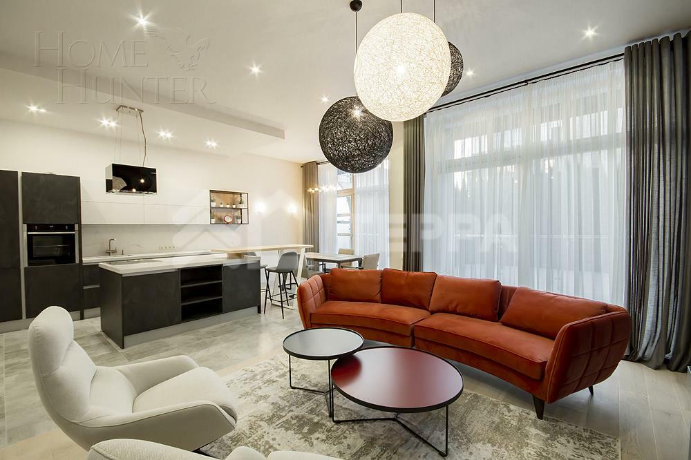 3-этажный таунхаус 291 м² с отделкой