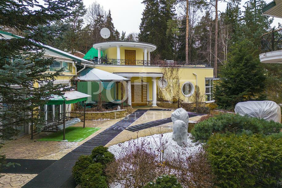 КОТТЕДЖ 1 400 м² с отделкой