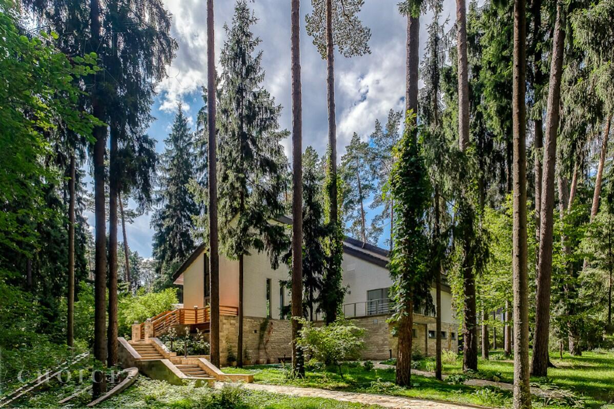 2-этажный коттедж 891 м² с отделкой